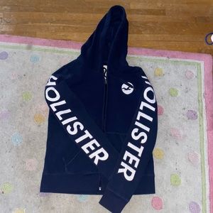 navy blue hollister zip up sweatshirt